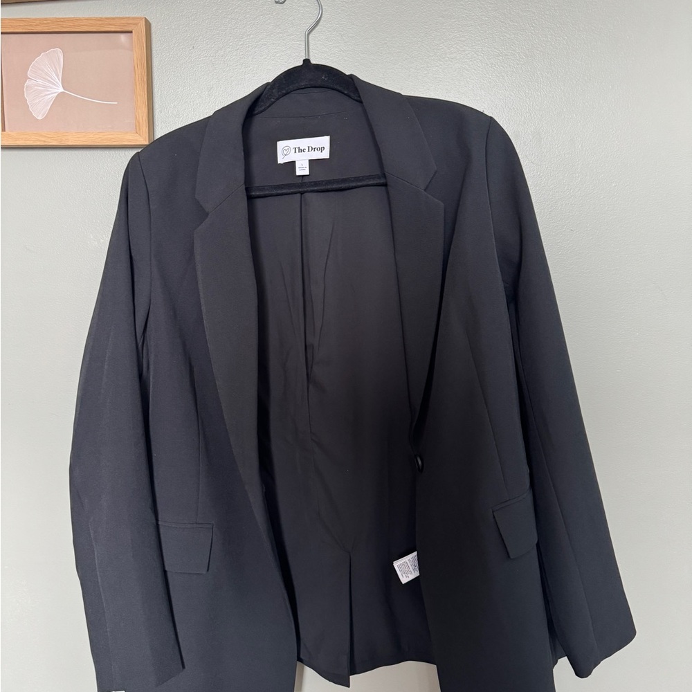 BLACK FITTED BLAZER